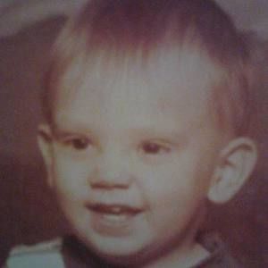 Meet your Posher, Lora